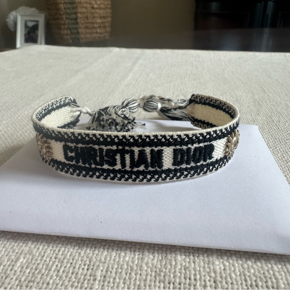 Dior J’Adior Woven Friendship Bracelet Black & White Adjustable tassel authentic